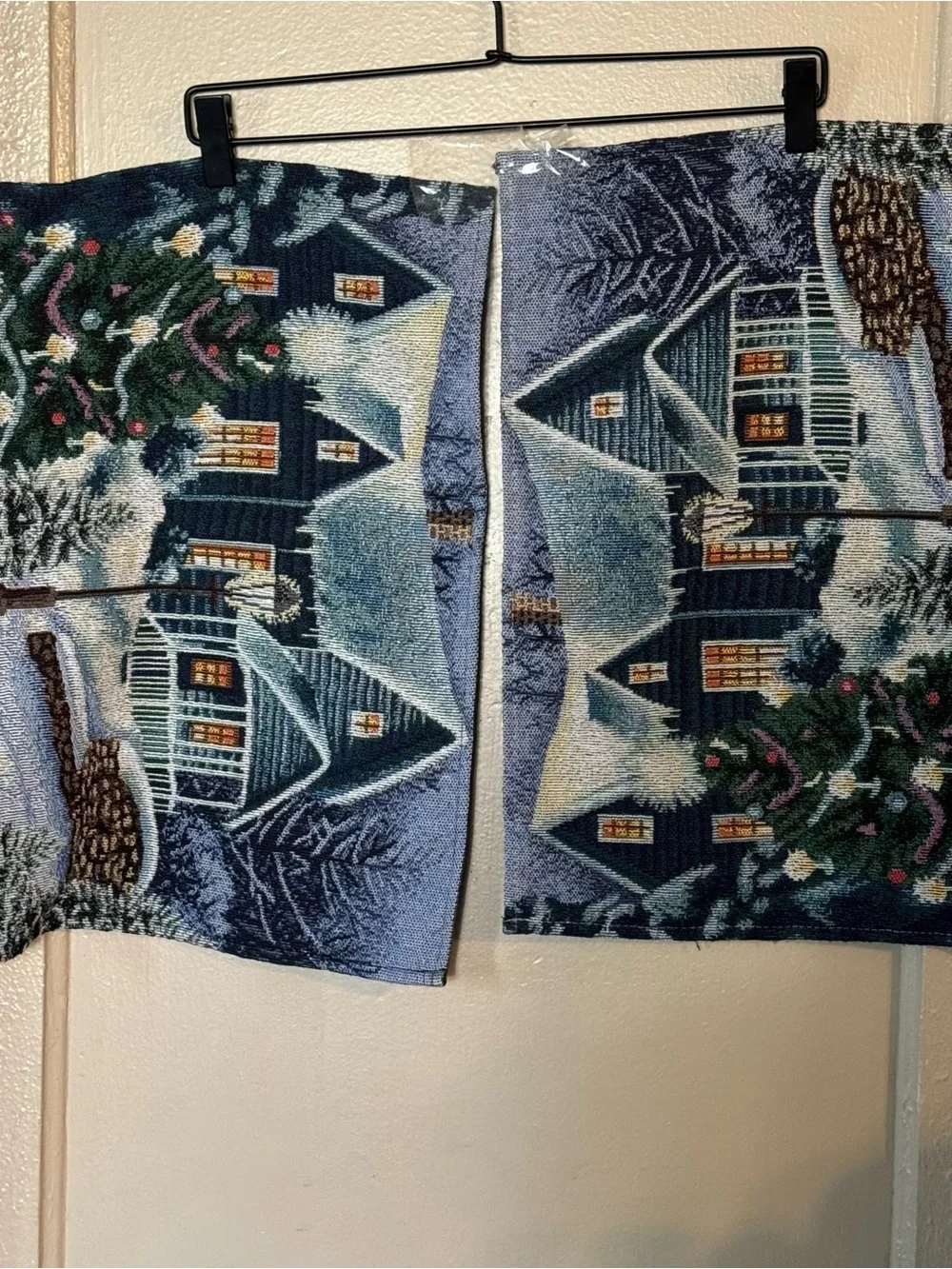Winter‎ Cottage Holiday Tapestry Placemat Pair Rustic Kitchen Decor